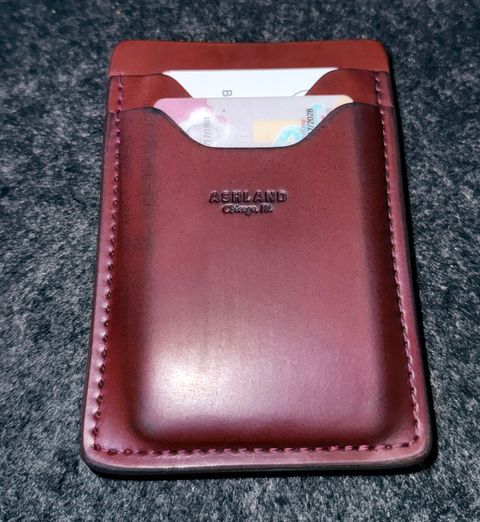 Photo by HeritageWearingPatriot on October 19, 2025 of the Ashland Leather One Off Lucky Card Holder in Horween Garnet Shell Cordovan.