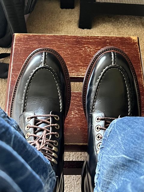 Photo by HeritageWearingPatriot on July 29, 2023 of the Grant Stone Ottawa Boot in Horween Black Chromexcel.