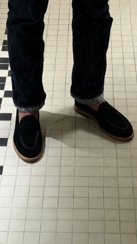 Photo by HeritageWearingPatriot on September 11, 2025 of the Grant Stone Travelers in C.F. Stead Black Janus Calf Suede.