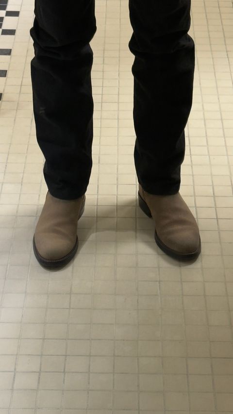 Photo by HeritageWearingPatriot on April 9, 2026 of the Grant Stone Elias in Horween Natural Chromexcel Roughout.