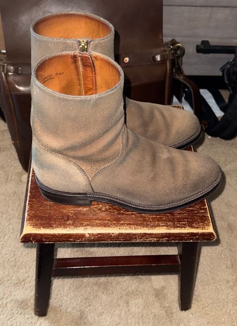Photo by HeritageWearingPatriot on April 11, 2026 of the Grant Stone Elias in Horween Natural Chromexcel Roughout.