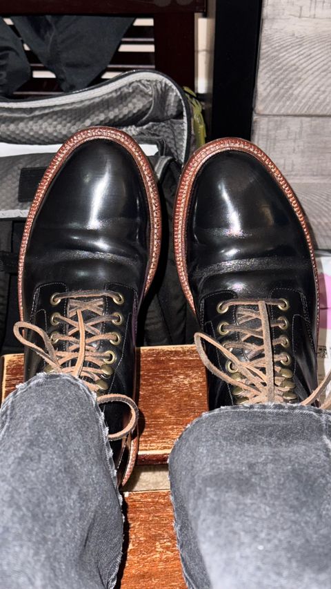 Photo by HeritageWearingPatriot on January 18, 2025 of the Grant Stone Diesel Boot in Horween Black Chromexcel.
