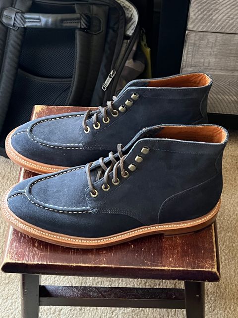 Photo by HeritageWearingPatriot on September 8, 2023 of the Grant Stone Ottawa Boot in C.F. Stead Navy Blue Janus Calf Suede.