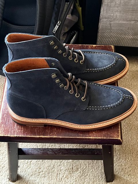 Photo by HeritageWearingPatriot on September 8, 2023 of the Grant Stone Ottawa Boot in C.F. Stead Navy Blue Janus Calf Suede.