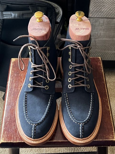 Photo by HeritageWearingPatriot on September 8, 2023 of the Grant Stone Ottawa Boot in C.F. Stead Navy Blue Janus Calf Suede.