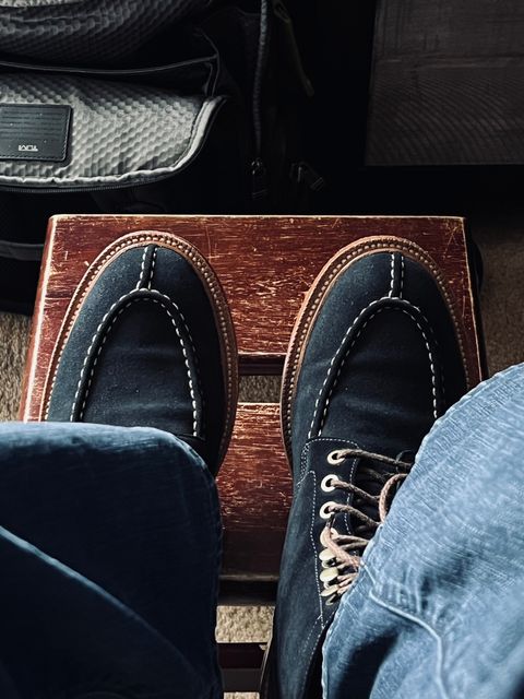 Photo by HeritageWearingPatriot on November 7, 2023 of the Grant Stone Ottawa Boot in C.F. Stead Navy Blue Janus Calf Suede.