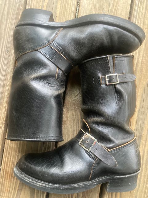 Photo by rickdawg on December 5, 2022 of the John Lofgren Wabash Engineer Boots in Shinki Black Oiled Horsebutt.