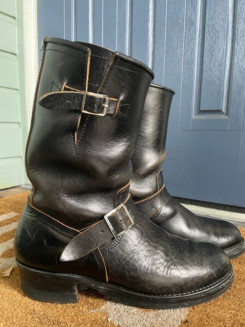 Photo by rickdawg on December 5, 2022 of the John Lofgren Wabash Engineer Boots in Shinki Black Oiled Horsebutt.