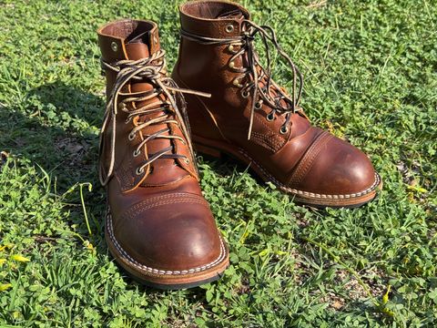 Photo by ham_boy00 on March 22, 2025 of the Nicks Americana in Horween Orange Predator.