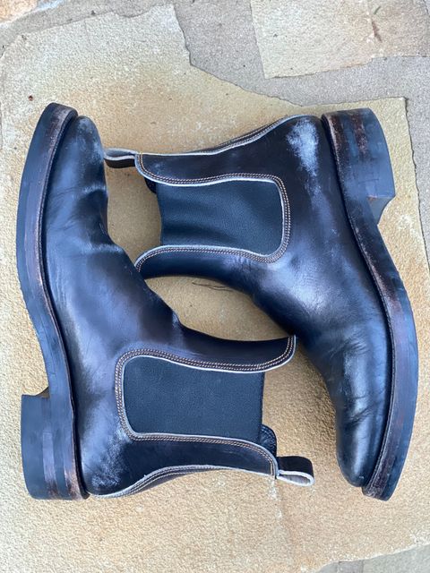 Photo by nathanjcreel on March 2, 2025 of the Fortis Boots Wholecut Chelsea in Maryam Horsebutt Grigio Light Natural Overdyed Black.
