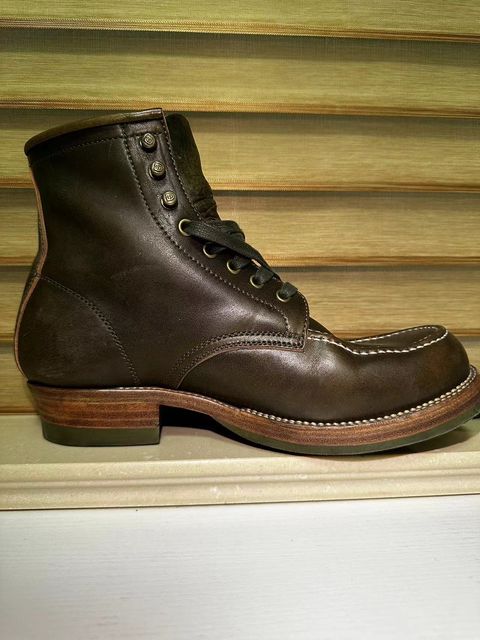 Photo by johnlovesboots on November 2, 2023 of the Flame Panda Moc Toe in Shinki Olive Oiled Horsebutt.
