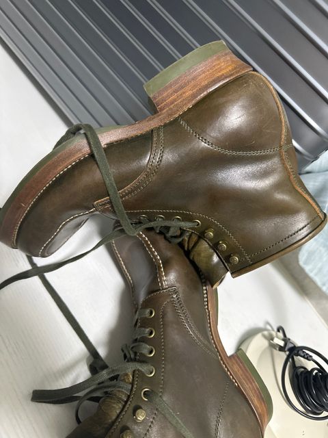 Photo by johnlovesboots on December 12, 2023 of the Flame Panda Moc Toe in Shinki Olive Oiled Horsebutt.