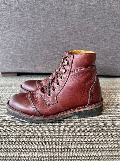 Photo by garethcrouch on April 3, 2024 of the Jim Green Numzaan in Hazelnut Veg Retan.