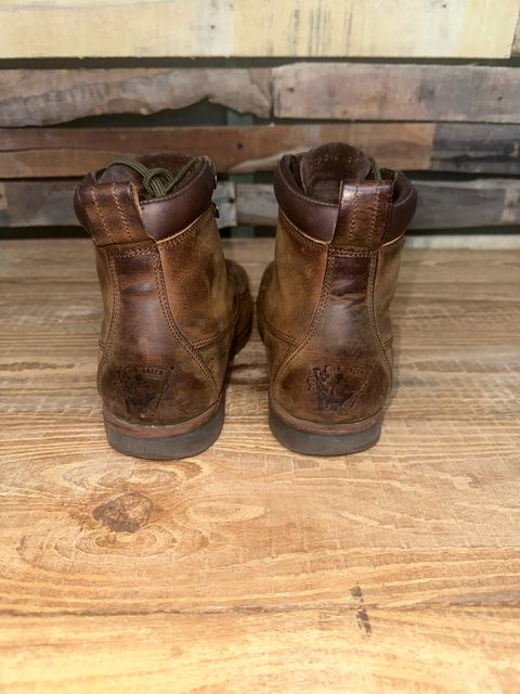 Photo by garethcrouch on April 3, 2025 of the Jim Green Meander Moc Toe in Bronco Brown.
