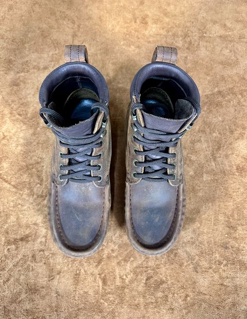 Photo by garethcrouch on November 5, 2024 of the Jim Green Meander Moc Toe in Bronco Brown.