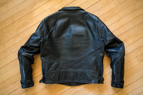 Photo by amvoith on October 19, 2024 of the Himel Bros. Excelsior in Shinki Black Pigment Horsehide.