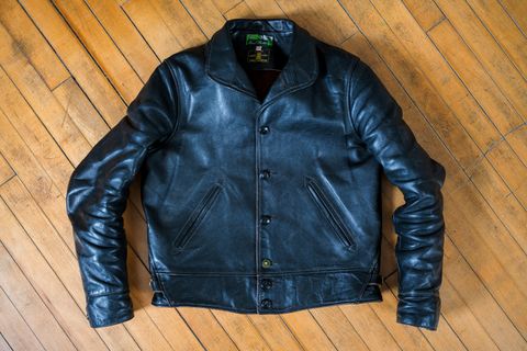 Photo by amvoith on January 7, 2026 of the Himel Bros. Excelsior in Shinki Black Pigment Horsehide.