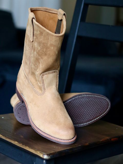 Photo by stepped_in_dookie_again on July 16, 2026 of the Red Wing Pecos in S.B. Foot Hawthorne Muleskinner.