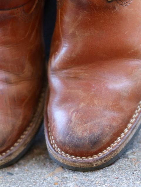 Photo by stepped_in_dookie_again on March 20, 2025 of the Wesco Mister Lou in Maryam Natural Horsehide.