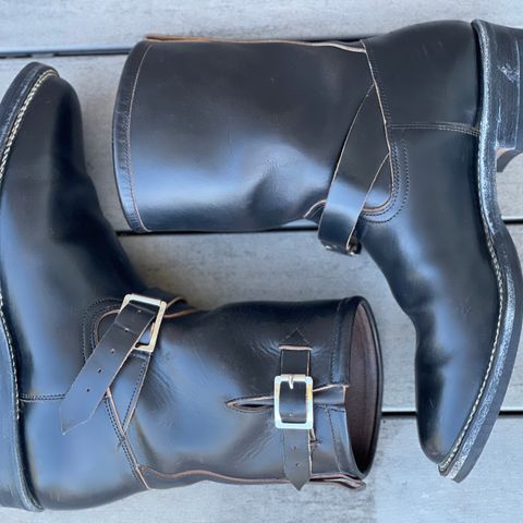 View photo of Viberg Engineer in Maryam Black Teacore Horsebutt