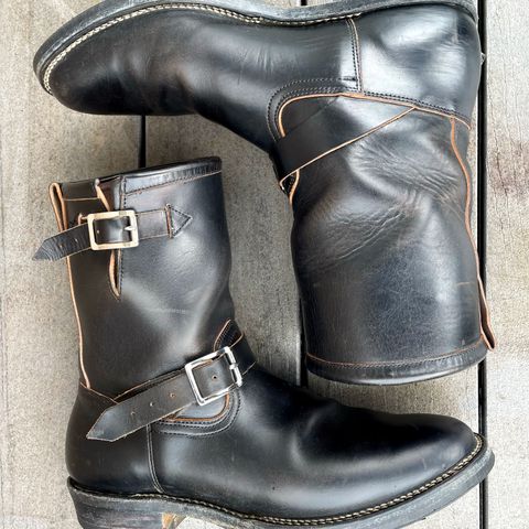 View photo of Viberg Engineer in Maryam Black Teacore Horsebutt