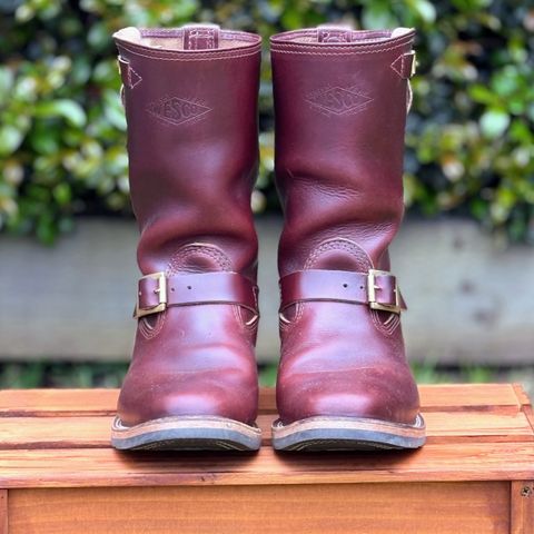 View photo of Wesco Mister Lou in Horween Umber Chromexcel