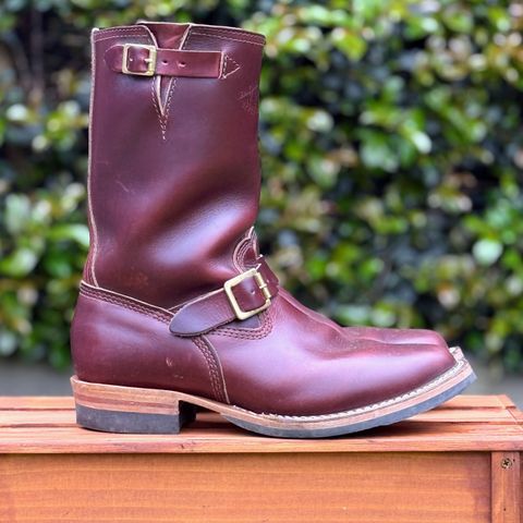 View photo of Wesco Mister Lou in Horween Umber Chromexcel