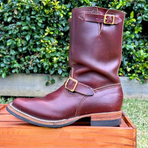 View photo of Wesco Mister Lou in Horween Umber Chromexcel