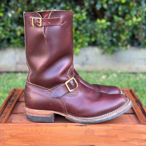 View photo of Wesco Mister Lou in Horween Umber Chromexcel