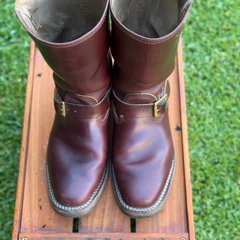 View photo of Wesco Mister Lou in Horween Umber Chromexcel