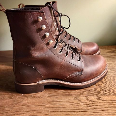 View photo of Red Wing Silversmith in S.B. Foot Copper Rough and Tough