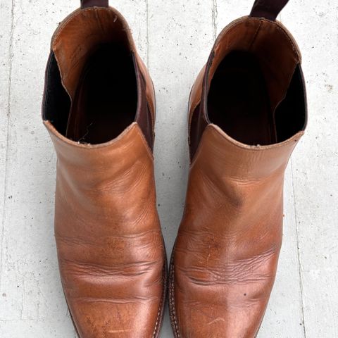 Grant Stone Chelsea Boot in Horween Dune Chromexcel