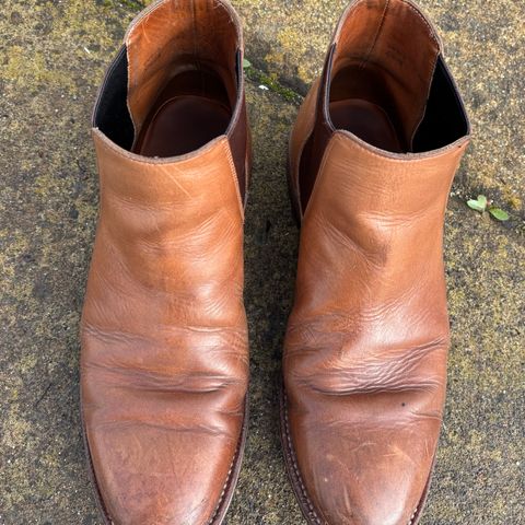Grant Stone Chelsea Boot in Horween Dune Chromexcel