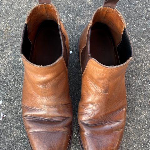 Grant Stone Chelsea Boot in Horween Dune Chromexcel