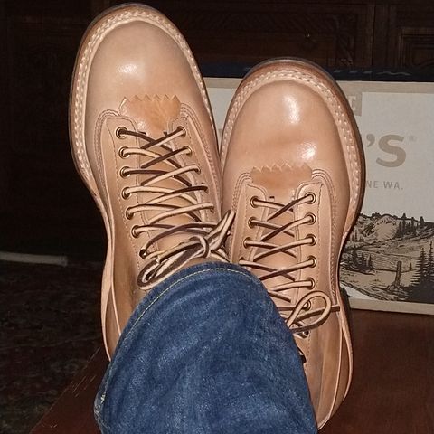 White's 350 Cutter in Maryam Natural Horsebutt