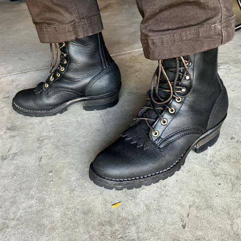 View photo of Frank's Boots Type 2 Highlander in Seidel Black Oil Tan Roughout