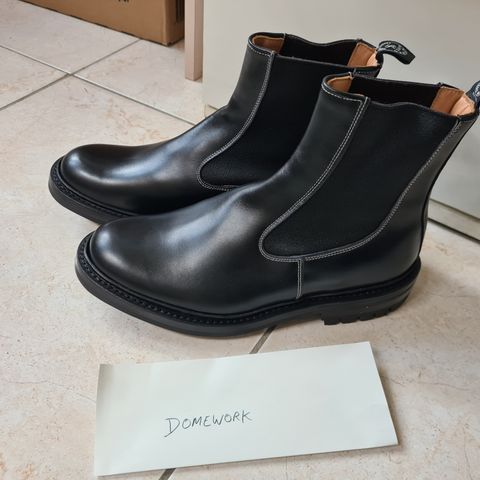 Tricker's Stephen Chelsea Boot in Black Calf