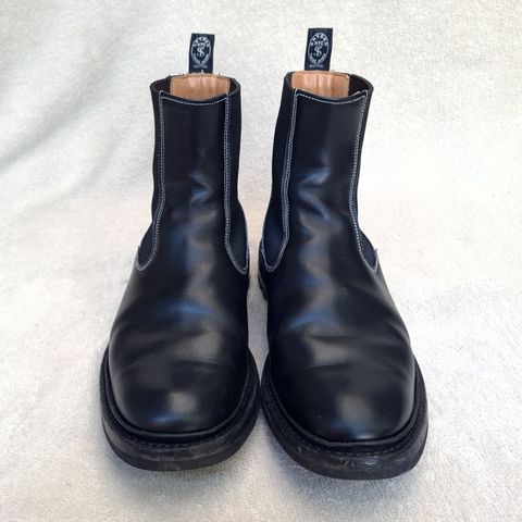 Tricker's Stephen Chelsea Boot in Black Calf
