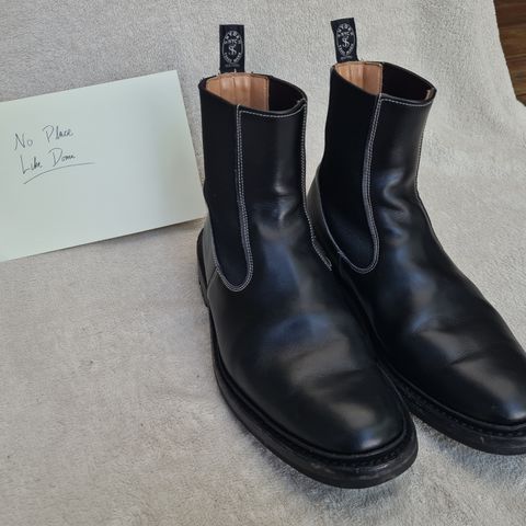 Tricker's Stephen Chelsea Boot in Black Calf
