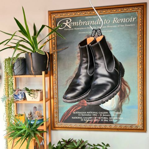 Tricker's Stephen Chelsea Boot in Black Calf