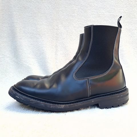 Tricker's Stephen Chelsea Boot in Black Calf