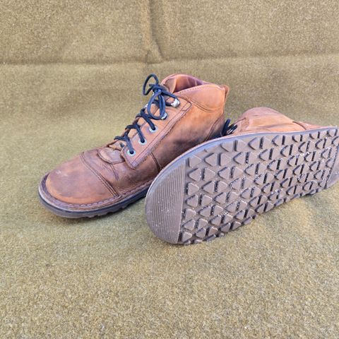 Jim Green African Ranger Barefoot Boot in Fudge Crazy Horse