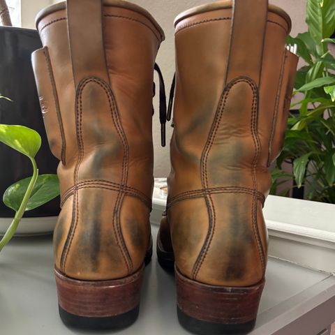 Willie's Handmade Boots Hunting Boot in Horween Natural Latigo