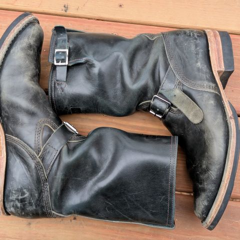 View photo of Wesco Mister Lou in Maryam Petrolio Waxed Black Horsehide