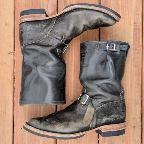 Search result thumbnail of Wesco Mister Lou in Maryam Petrolio Waxed Black Horsehide