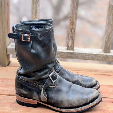 Wesco Mister Lou in Maryam Petrolio Waxed Black Horsehide