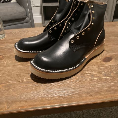 Nicks Free Range in Horween Black Chromexcel