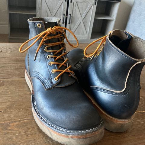 Nicks Free Range in Horween Black Chromexcel