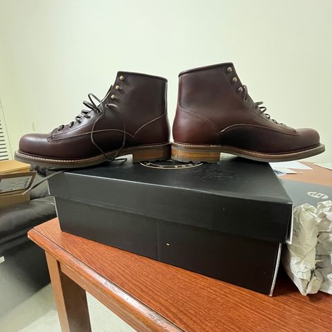 Caswell Carver 2 in Chestnut Oiled Latigo