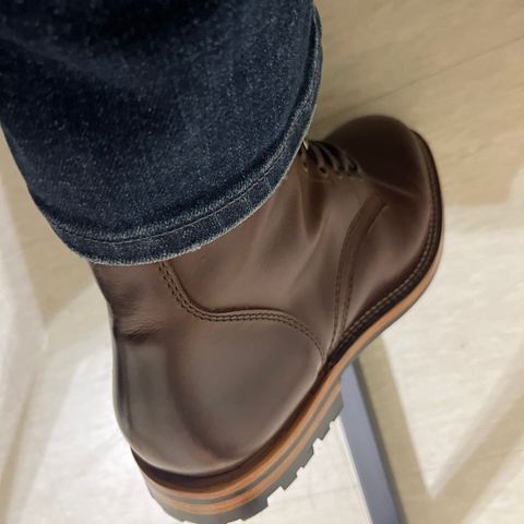 Parkhurst The Allen in Chestnut Veg Tan